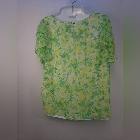 VINCE CAMUTO Blooming Brights Floral Ruffle Flutter Short Sleeve Blouse Medium - Picture 3 of 11